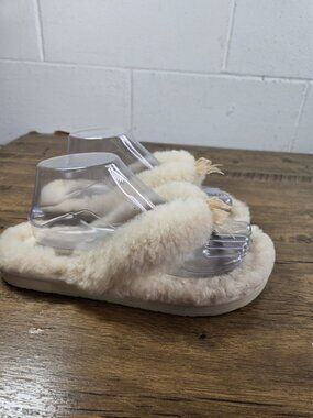 UGG Fluff Flip Flop Cream Sheepskin Shearling Thong Slippers Sandals Women’s 9